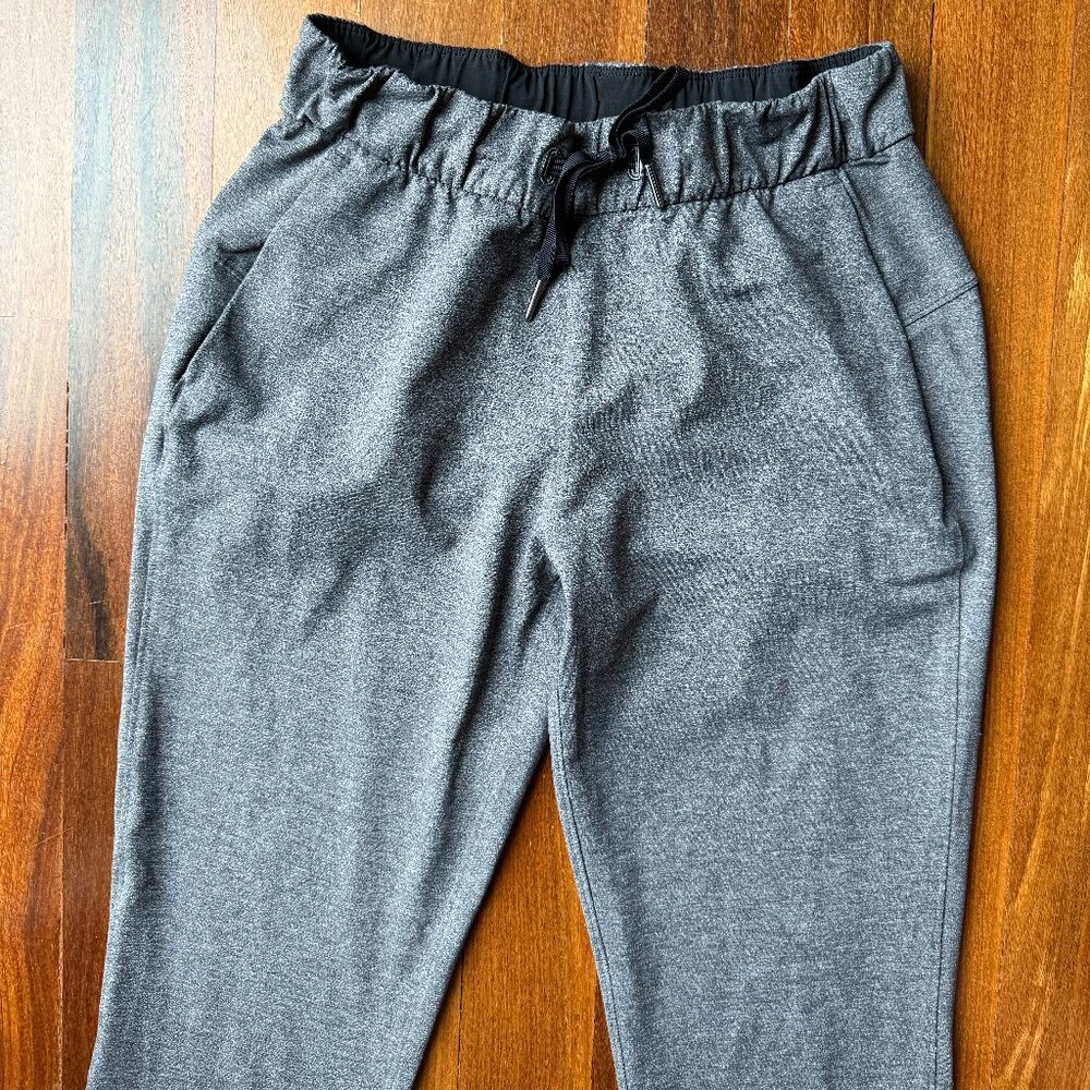 Lululemon On the Fly Heathered Gray Pants Sz 4 - Picture 4 of 8